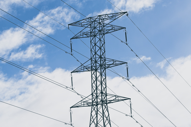 Энергетики продолжают работу по подключению объектов к электрическим сетям